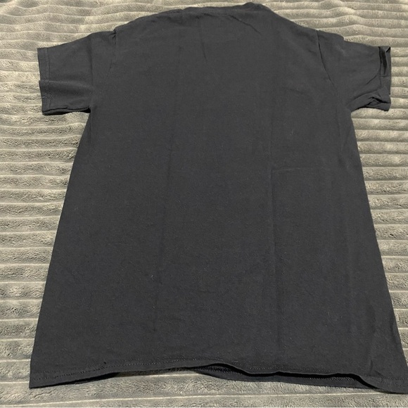 Attack On Titan Men's Skulls Crunchyroll Small Black T-shirt - Picture 7 of 7